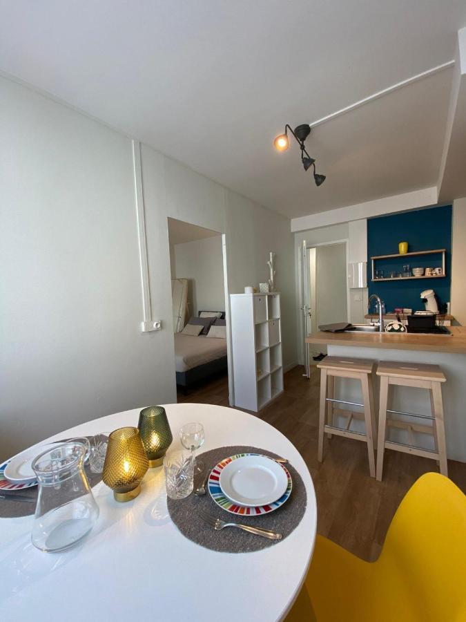 Cosy T1 ! Proche Commerces Et Axes Routiers Chateau-Renault Luaran gambar